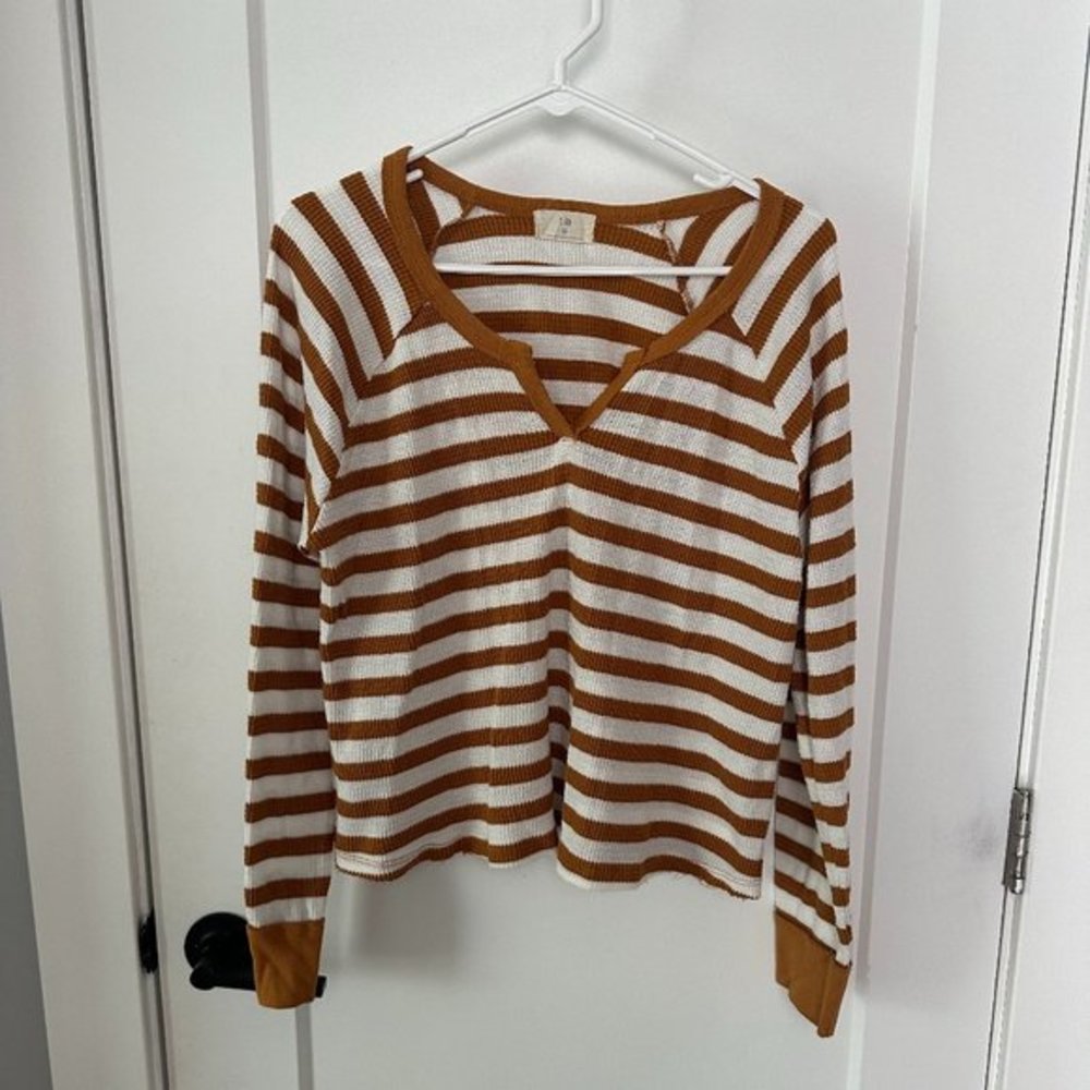 Anthropologie T.LA Thermal Long‎ Sleeve T-Shirt Size Small Gold Yellow White